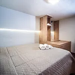 Loft Lux Living - 7 Minutes From Center * Volos