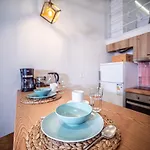 Loft Lux Living - 7 Minutes From Center *