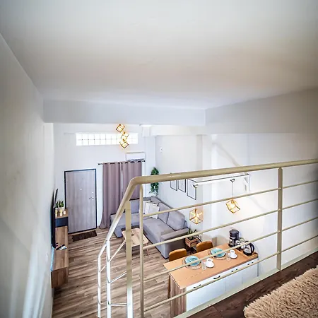 Loft Lux Living - 7 Minutes From Center 公寓 *